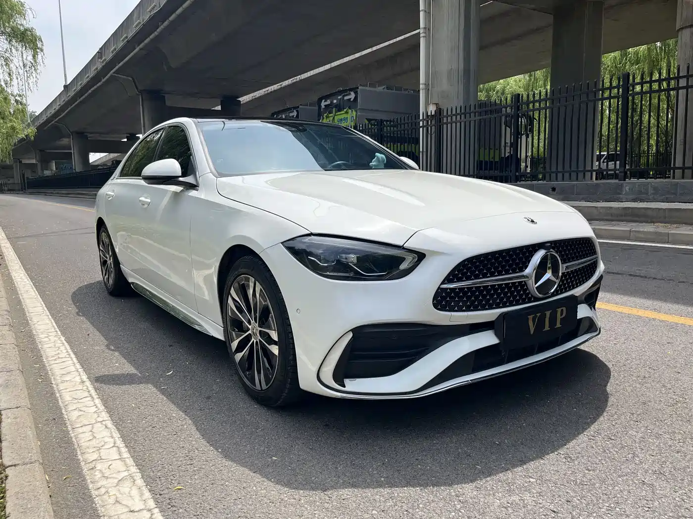 Mercedes-Benz C-Class New Energy 2023 C 350 eL фото 3