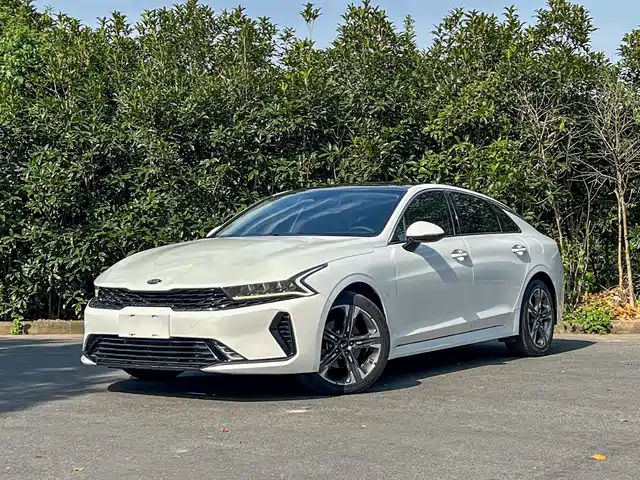 Kia K5 270T CVVD, Люкс Техно
