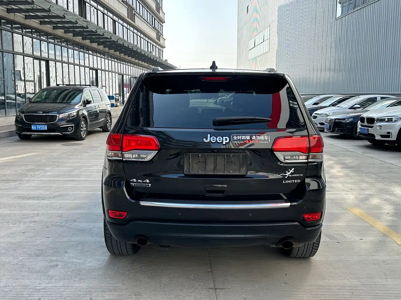Фото 5 - Jeep Grand Cherokee (Import)