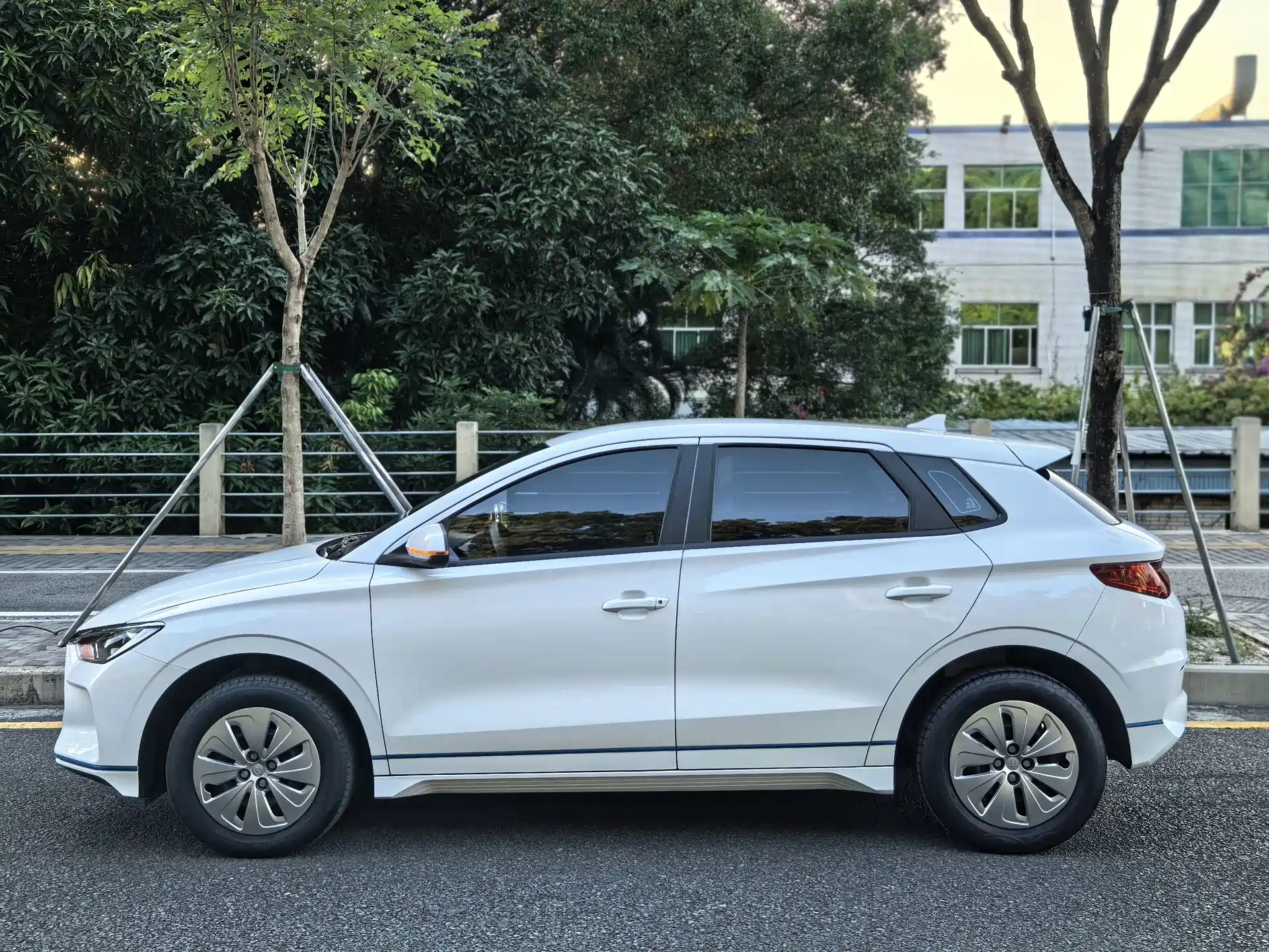 Фото 4 - BYD e2
