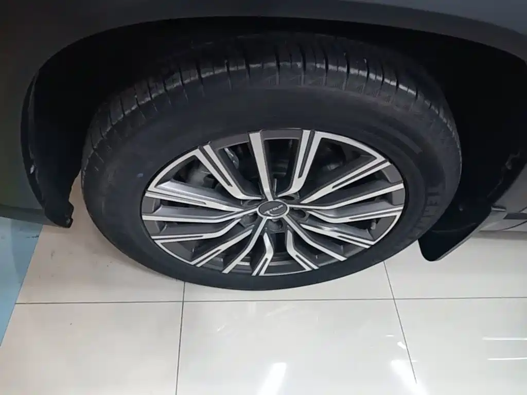 Jetour X90 PLUS 2025 2024 1.6TD DCT Bieshu 5-seater