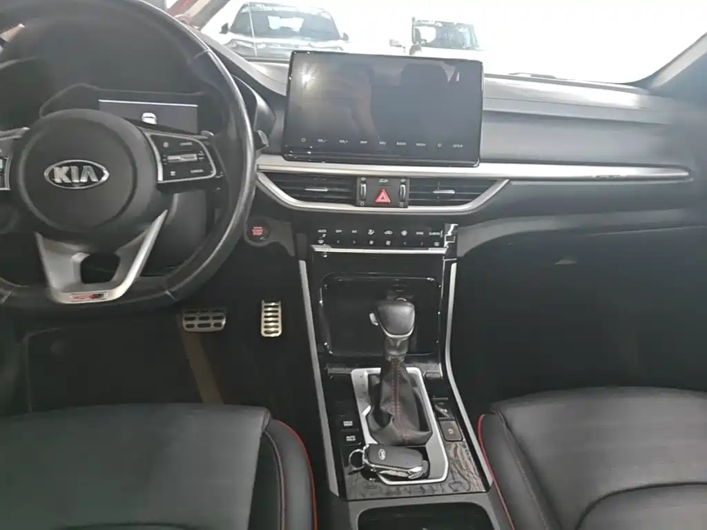 Photo 10 - Kia K3