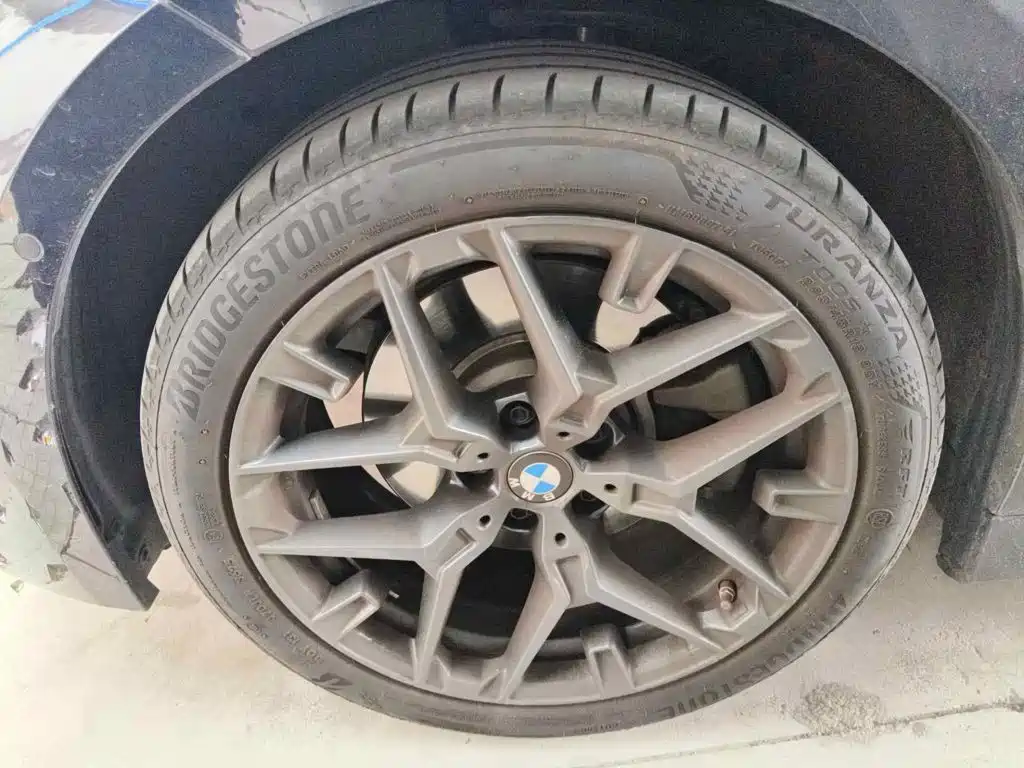 BMW 3 Series 2026 2025 330Li M Sport Night Edition