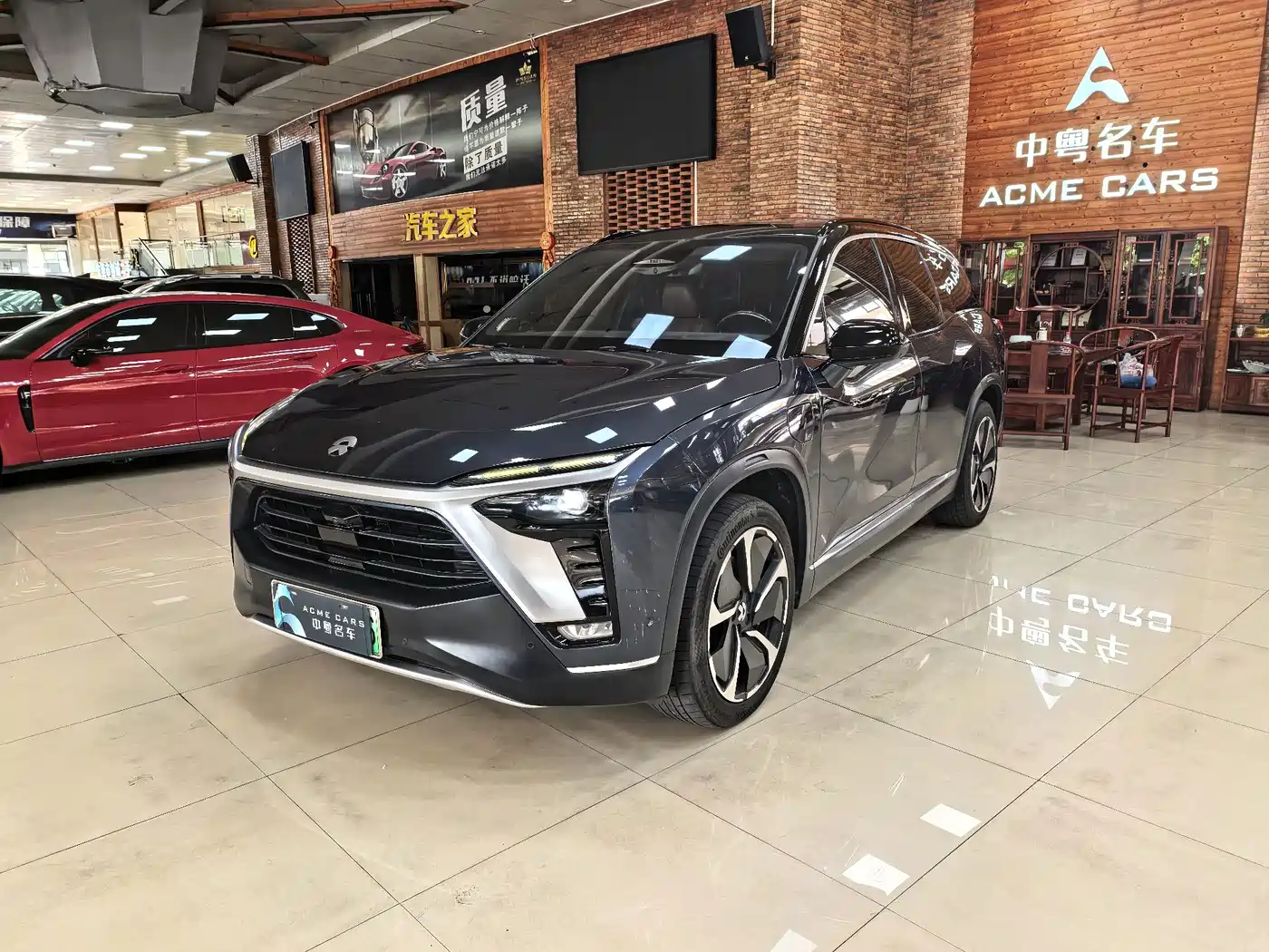 Фото 1 - NIO ES8