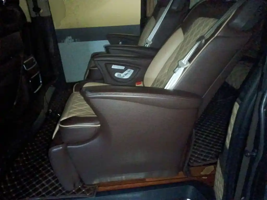 Mercedes-Benz V-Class 2018 2017 Model V 260 Pilot Edition