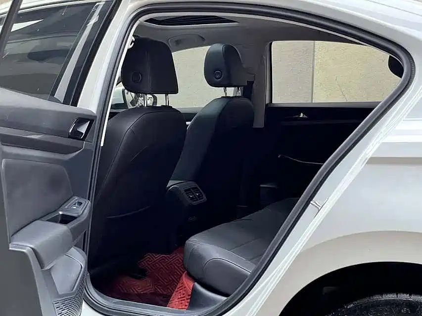 Volkswagen Bora 2019 Facelift 280TSI DSG Elite China VI фото 9
