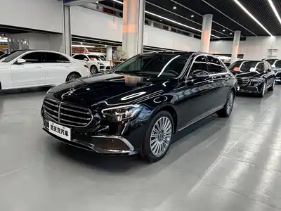 Mercedes-Benz E