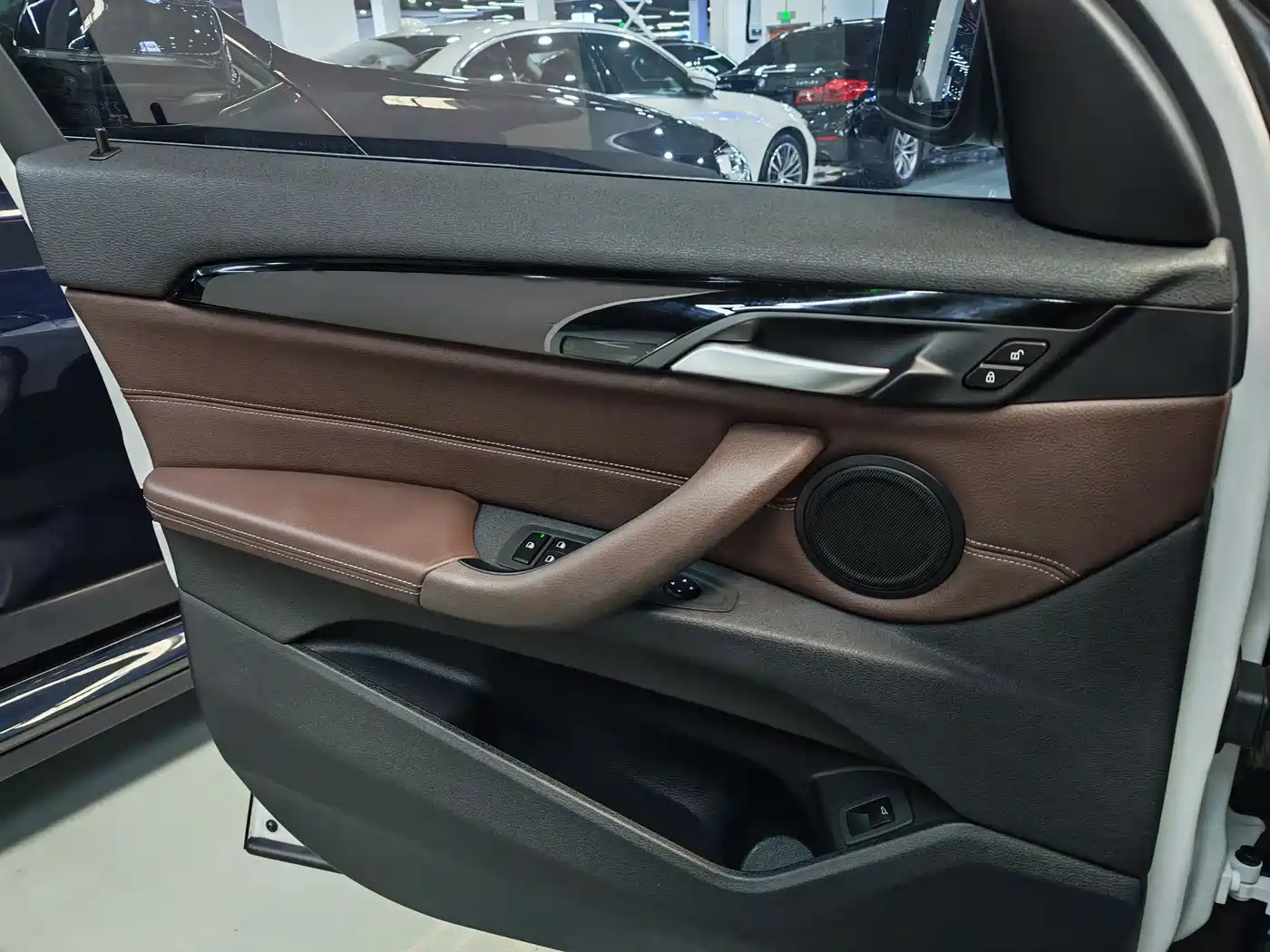 BMW X1 2020 sDrive25Li Leading Model фото 7