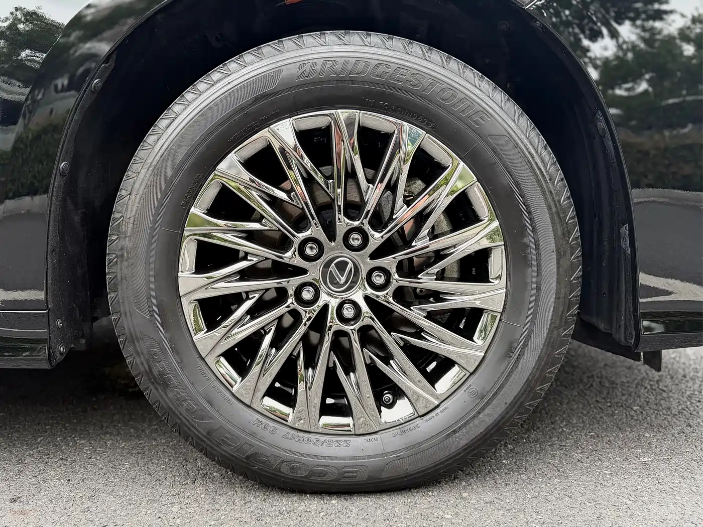 Lexus LM 2020 300h Seven-Seater Elegance Edition фото 26