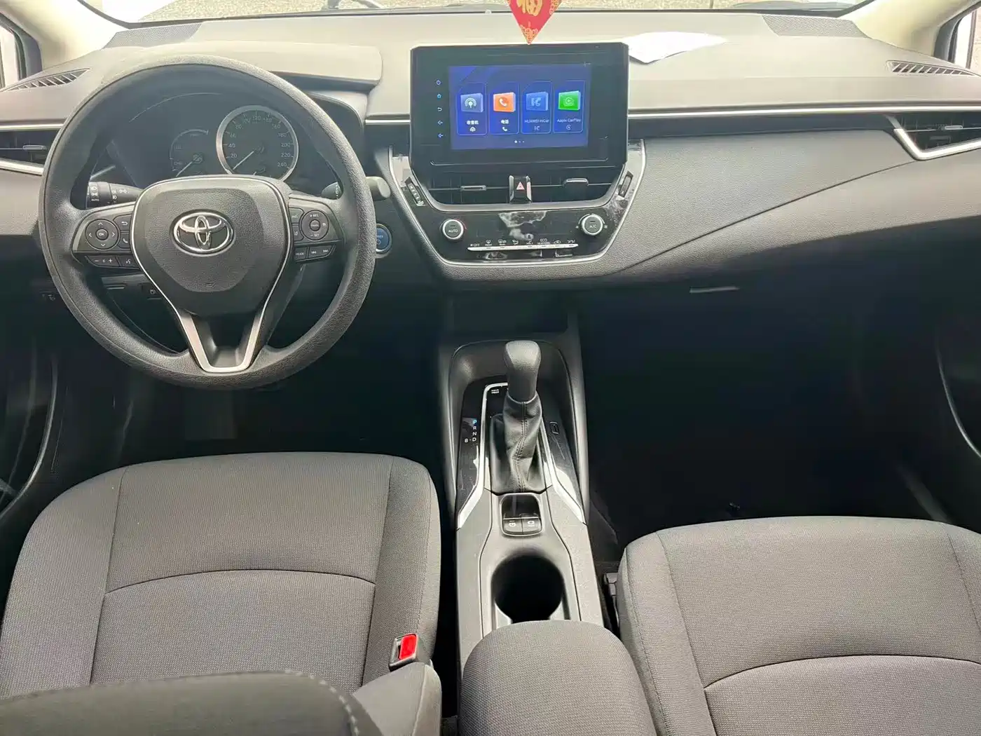 Toyota Corolla 2021 Hybrid 1.8L E-CVT Pioneer Edition фото 11