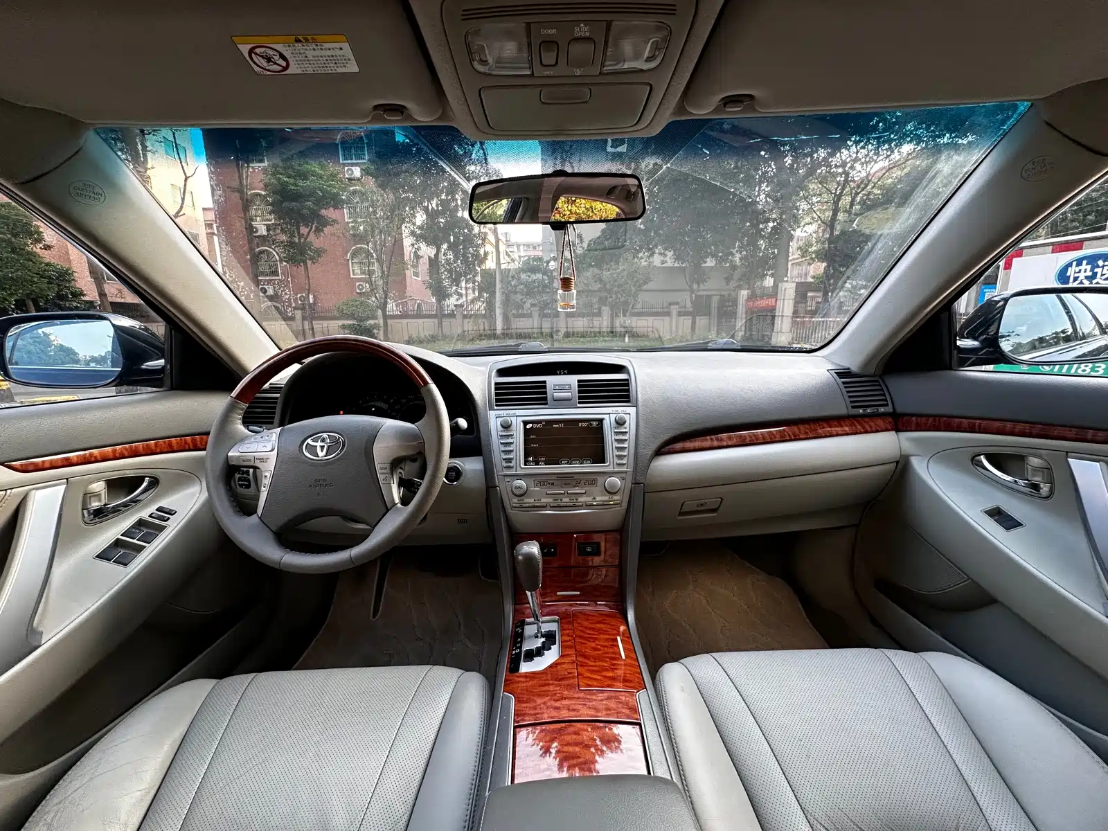صورة 18 - Toyota Camry