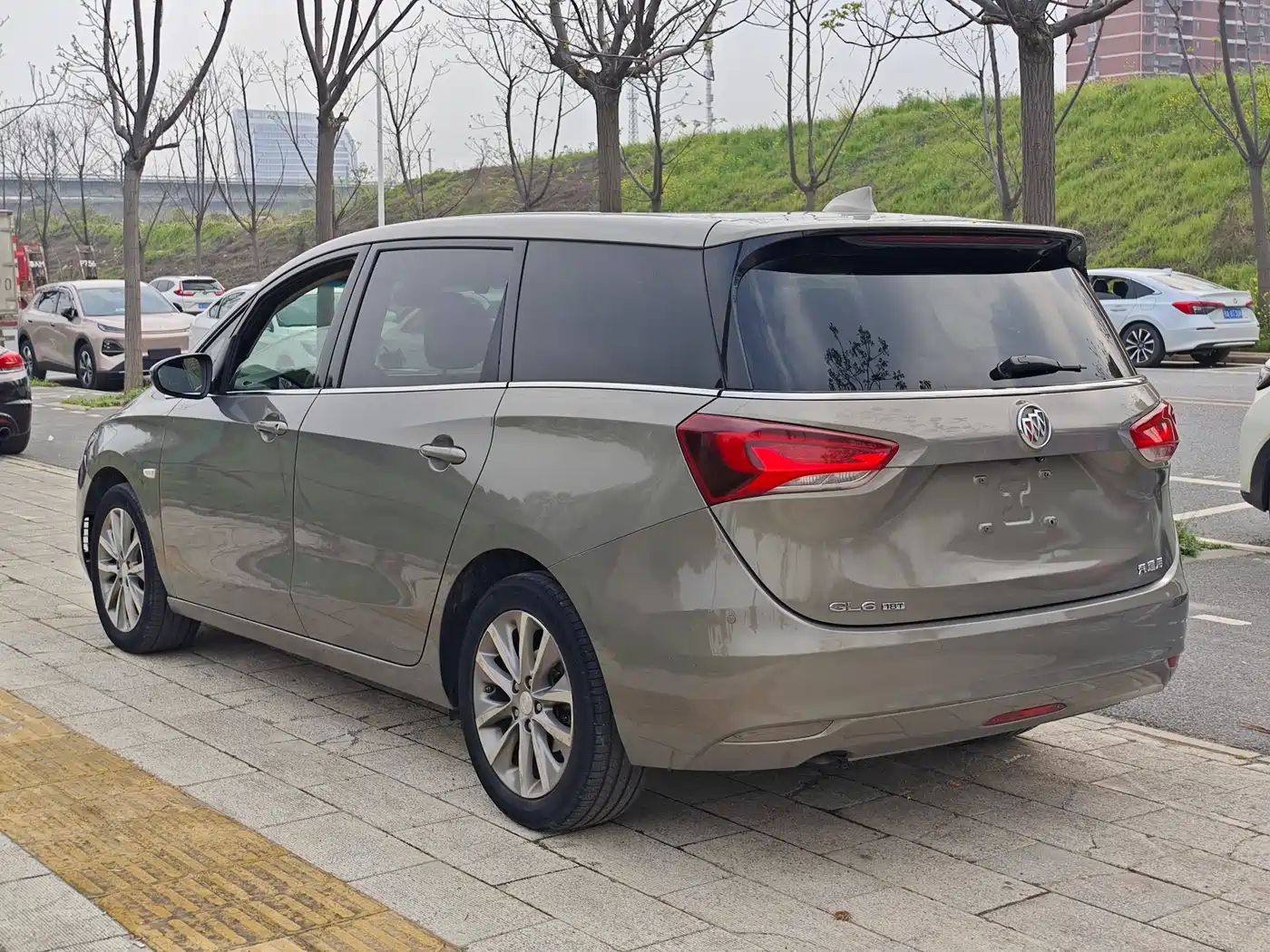 Buick GL6 2019 18T 6-seat Connected Luxury China VI фото 7