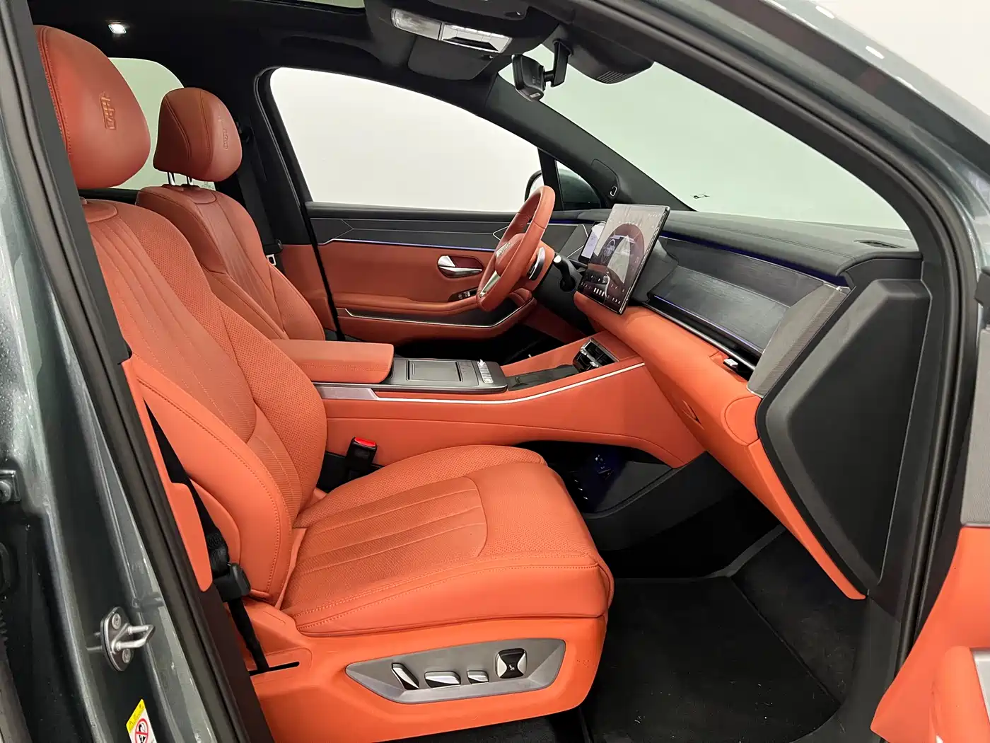 BYD Tang L 2025 DM 175KM Drone Player Edition фото 12