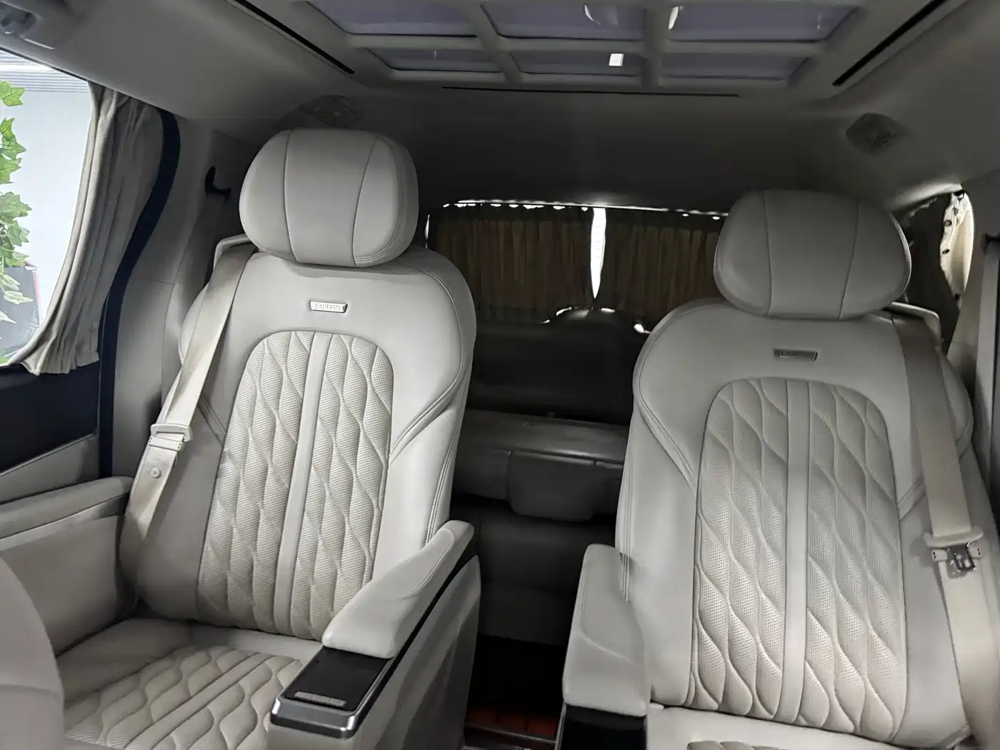 Buick GL8 2021 Land Business Class 652T Luxury фото 7