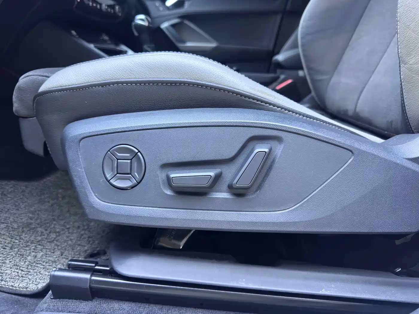 Audi Q3 2023 35 TFSI Fashion Dynamic (1.4T) фото 23