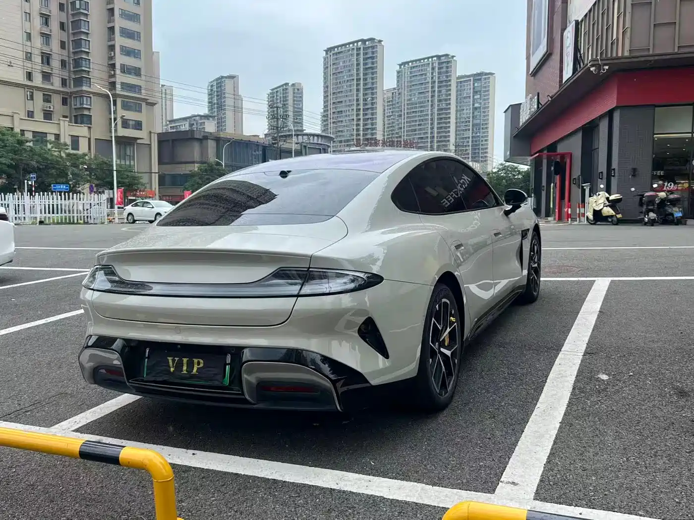 Xiaomi Auto Xiaomi SU7 2024 RWD Long Range Intelligent Driving Edition фото 9