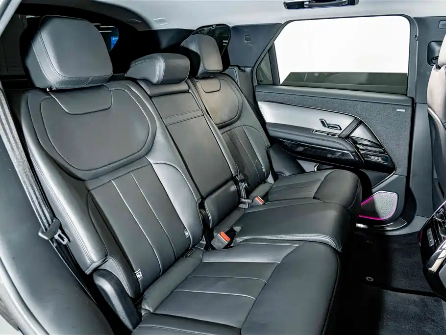 Фото 23 - Land Rover Range Rover Sport