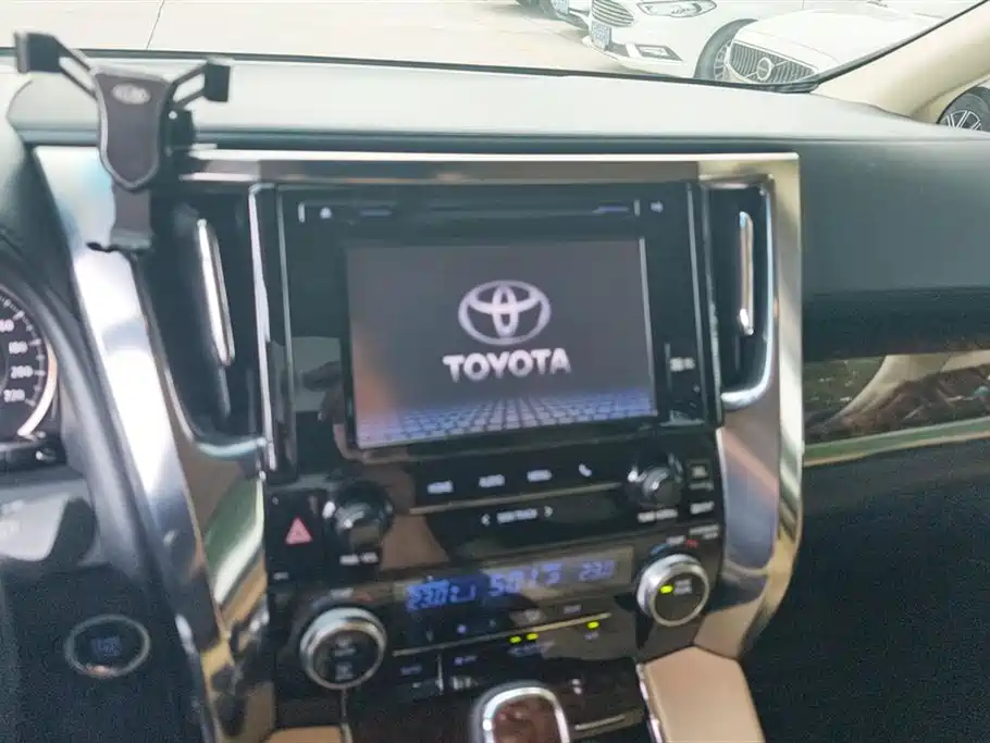 Toyota Alphard 2018 Facelift 3.5L Luxury Edition фото 13
