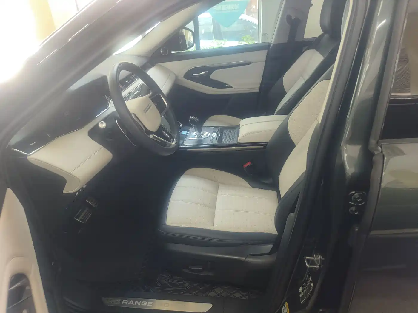 Фото 5 - Land Rover Range Rover Evoque