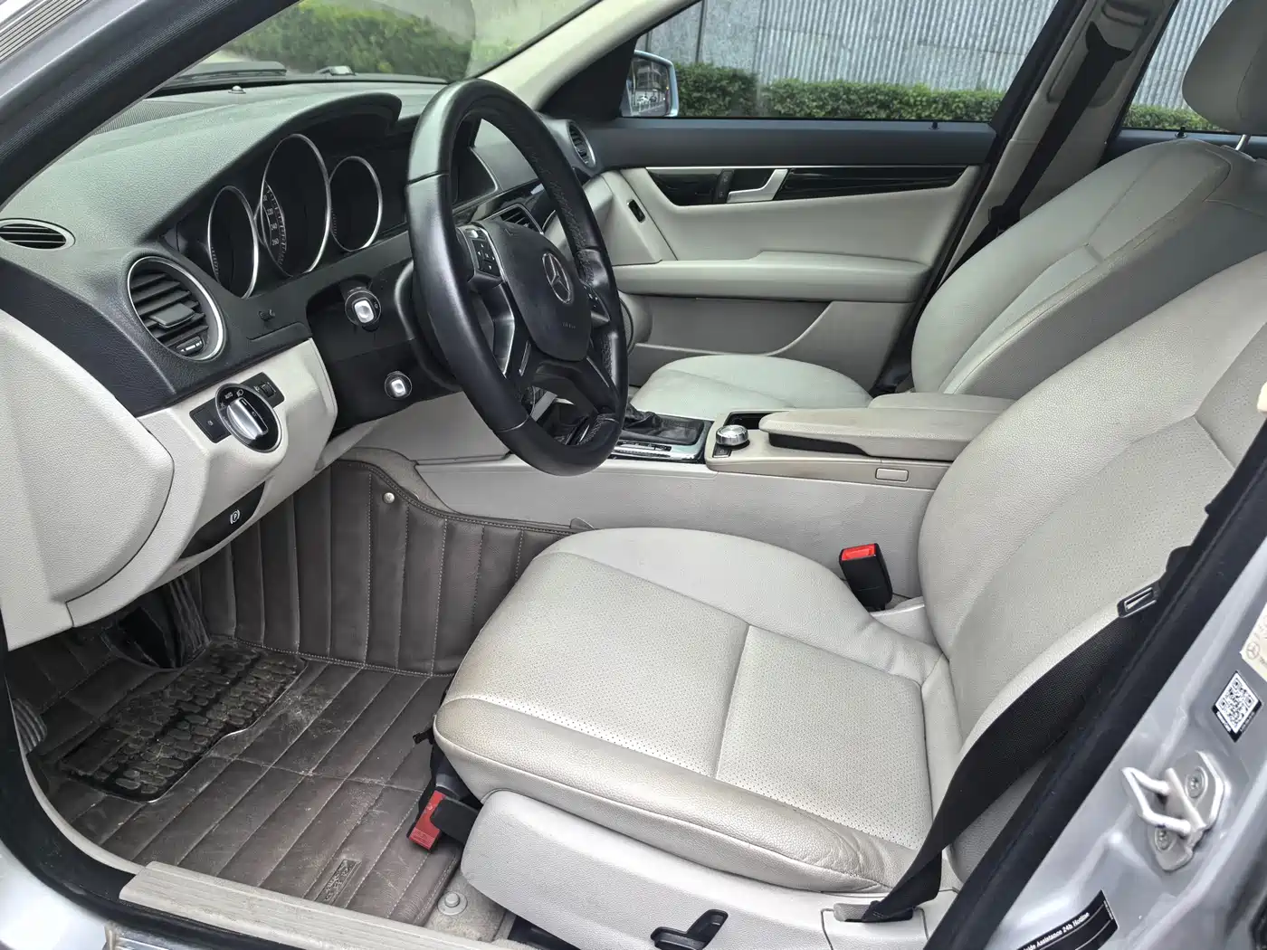 Mercedes-Benz C-Class 2013 C 180 Classic Grand Edition фото 4