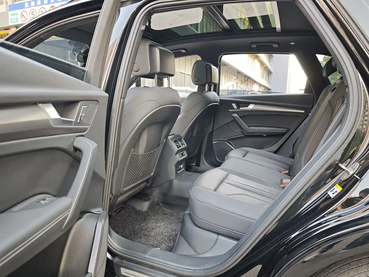 Audi Q5L 2023 40T Luxury Dynamic фото 7