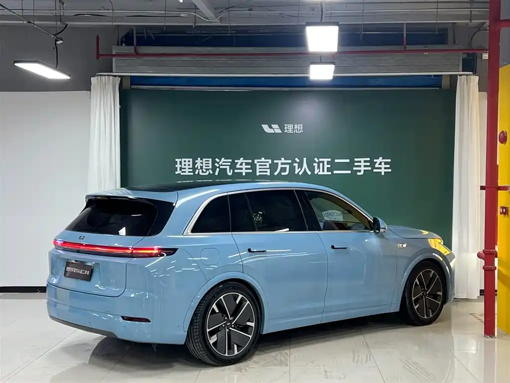 2025 Li Auto L7