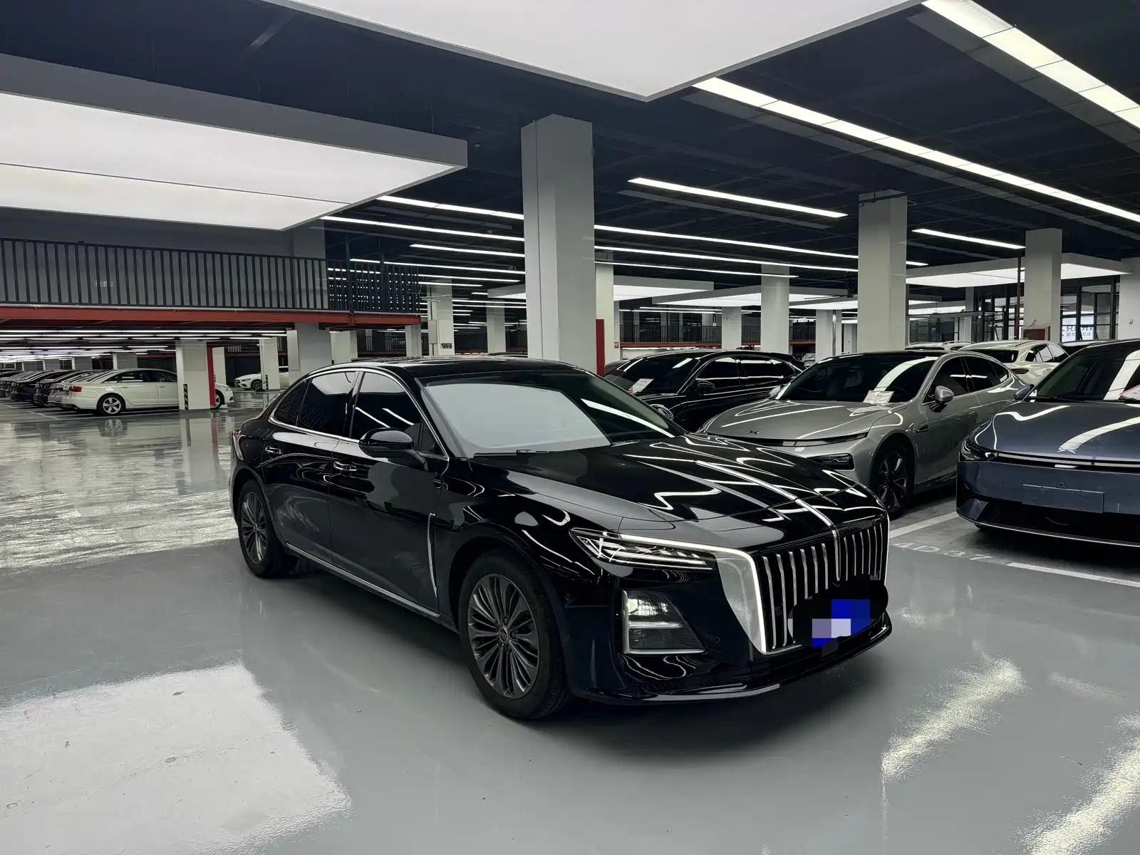 Photo 3 - Hongqi H5