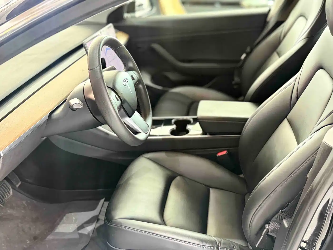 Фото 7 - Tesla Model 3