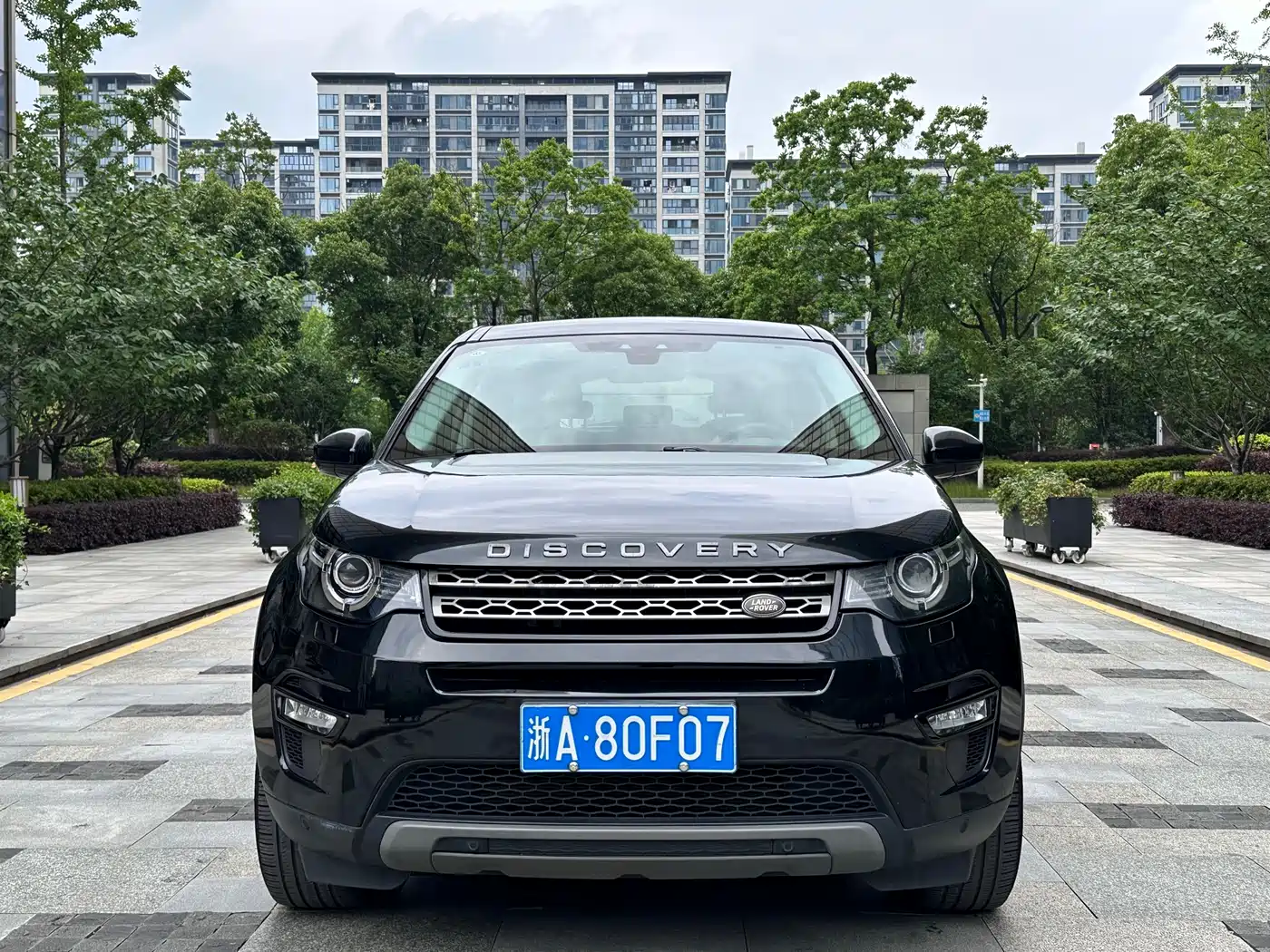 Land Rover Discovery Sport 2016 2.0T SE фото 2