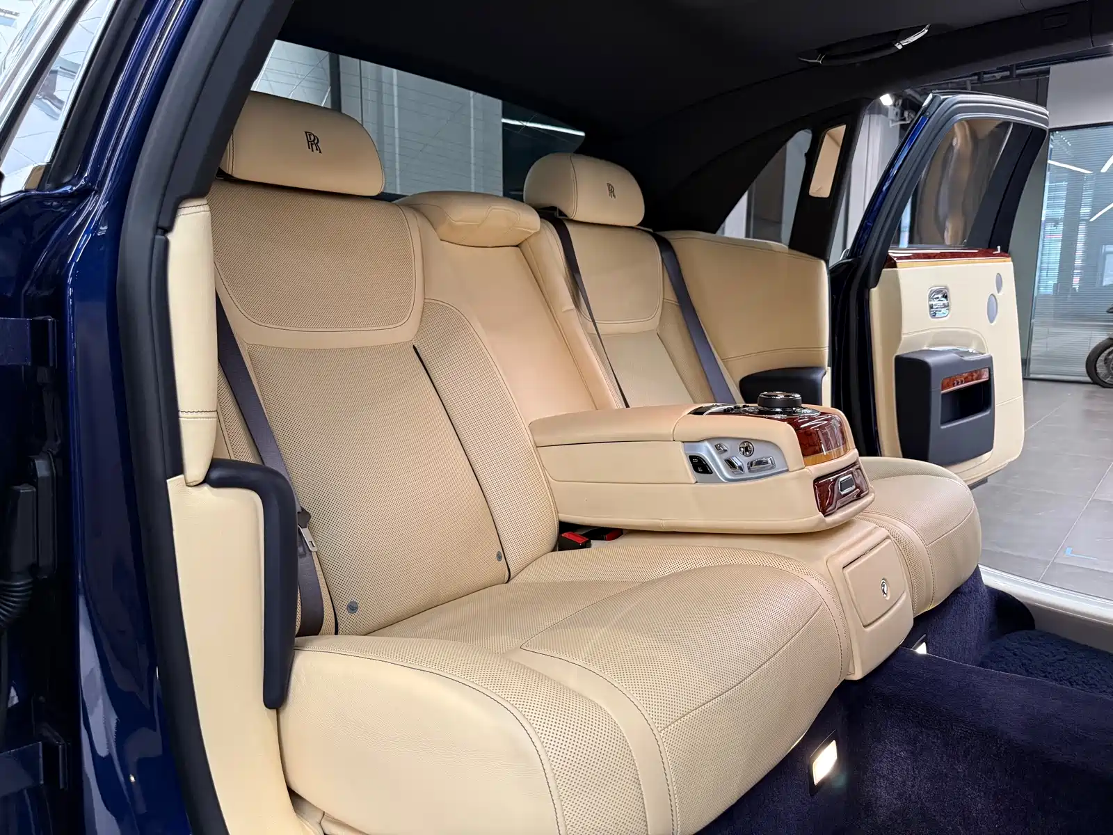 Фото 24 - Rolls-Royce Ghost