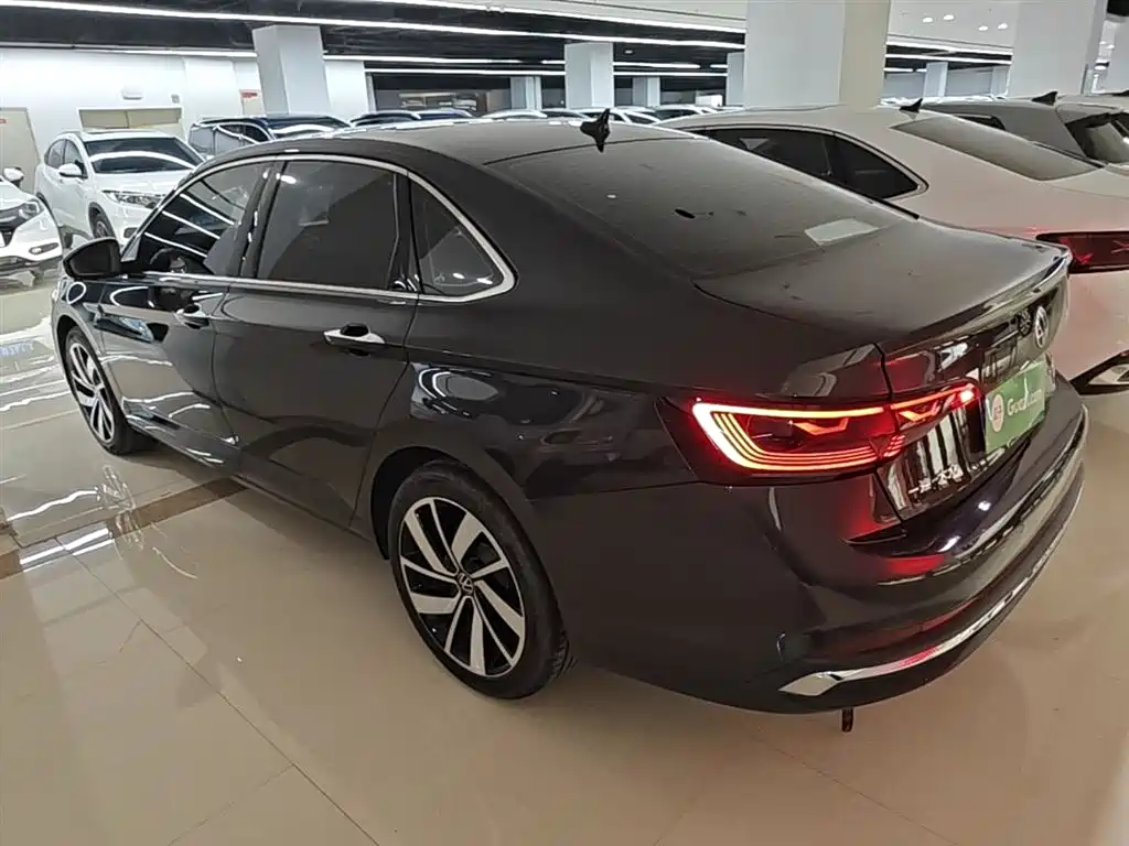 Volkswagen Sagitar 2025 Model Second Facelift 300TSI DSG Transcend Edition фото 5
