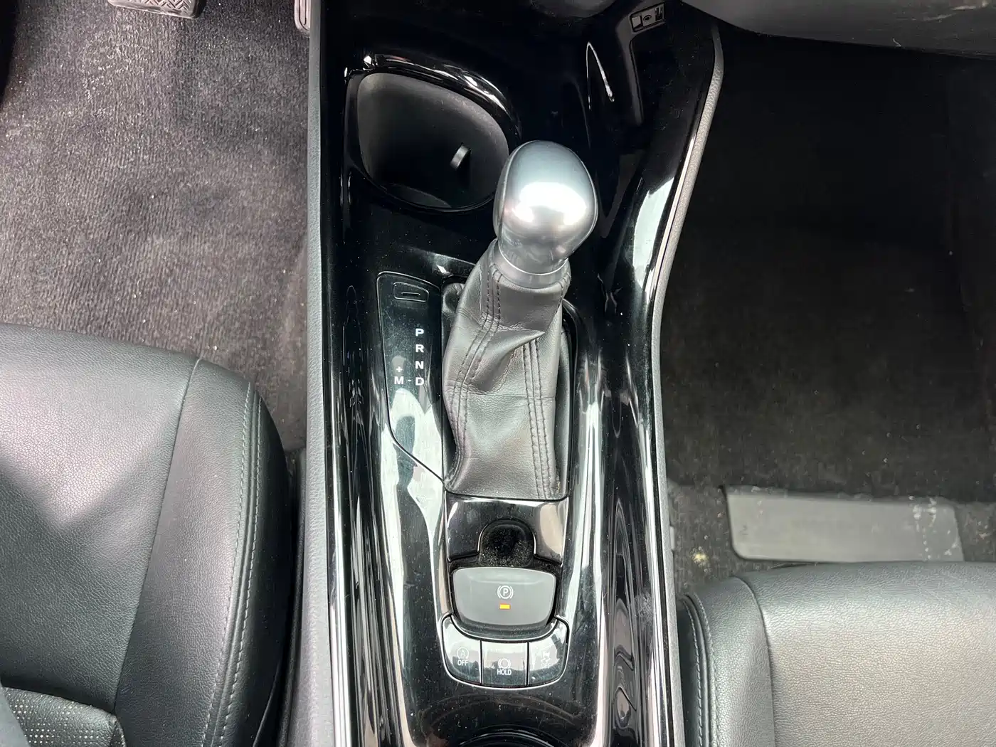 Toyota IZOA 2018 2.0L Yixuan Sunroof Edition China V фото 13