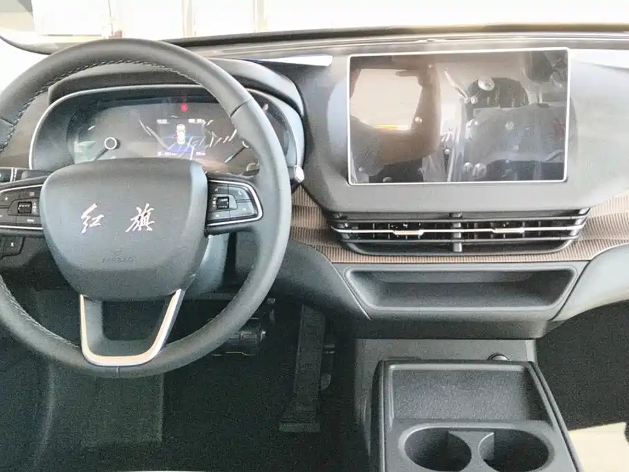 Hongqi E-QM5 2026 2025 610km PLUS