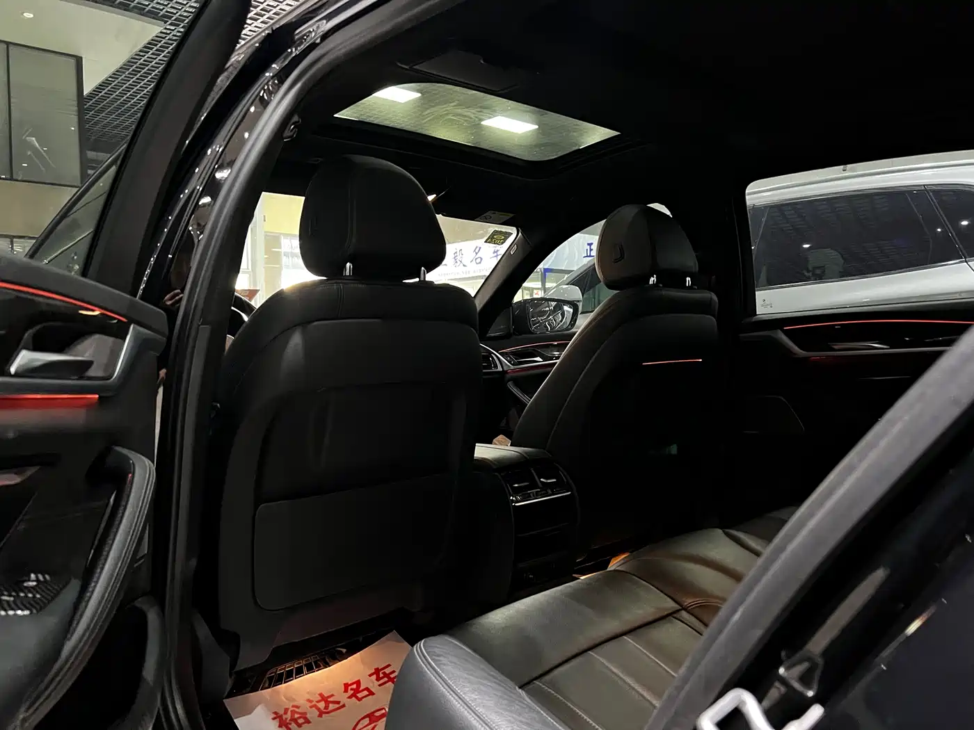 BMW 5 Series 2018 530Li Leading M Sport Package фото 9
