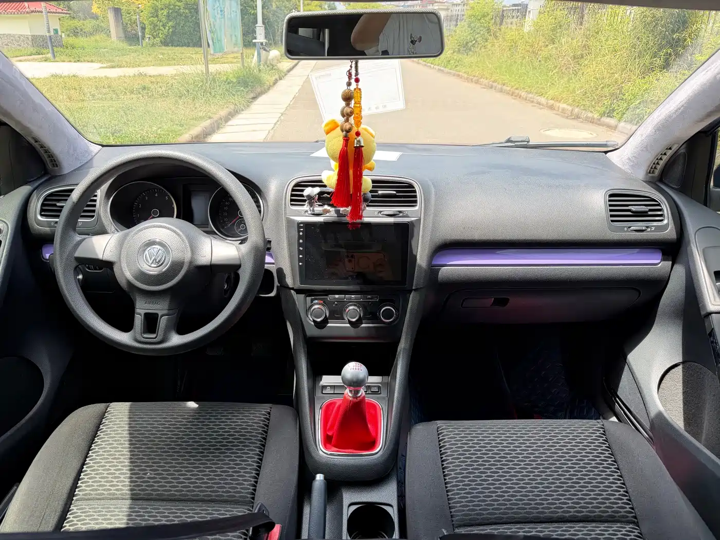 Photo 10 - Volkswagen Golf
