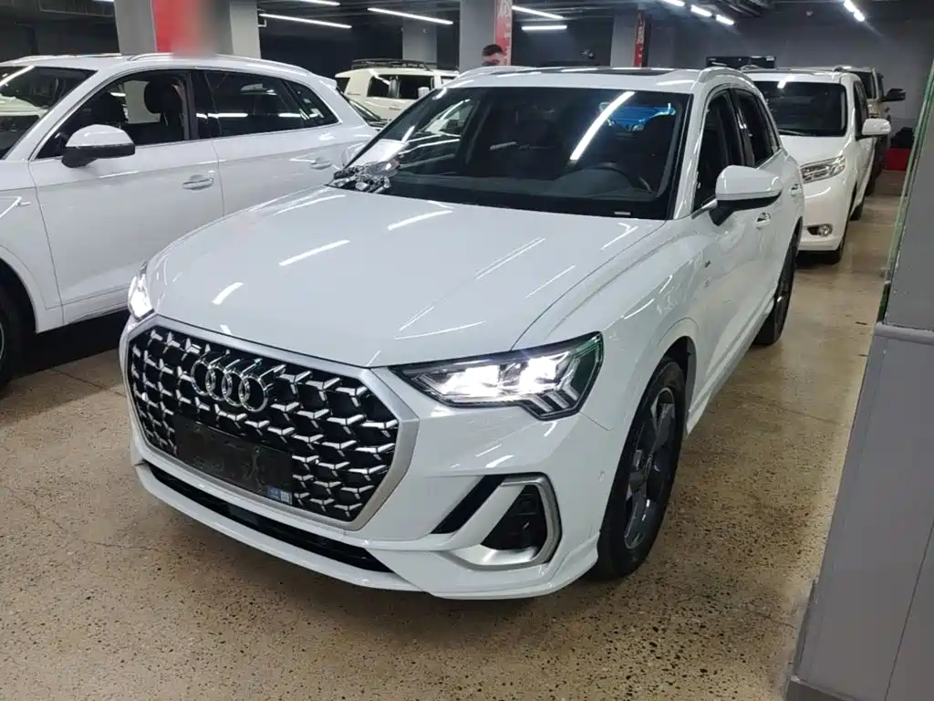 2022-2024 Audi Q3