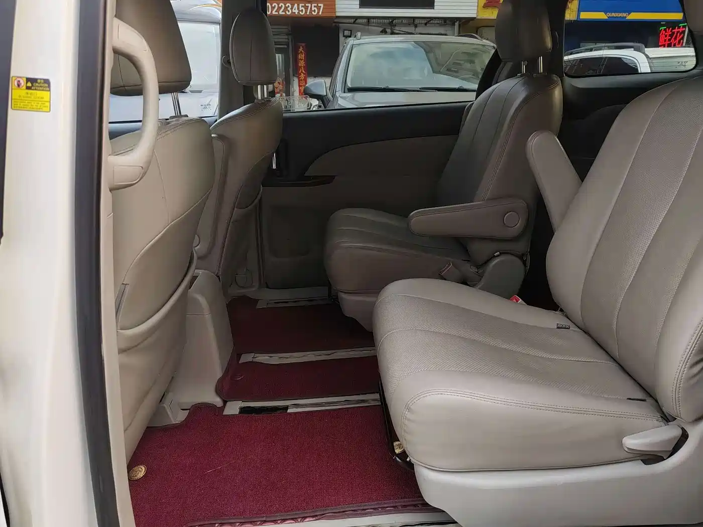 BYD M6 2017 2015 2.4L Automatic Premium Edition