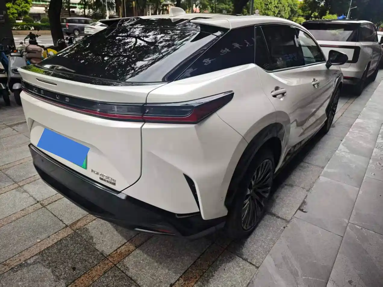 Lexus RZ 2023 2023 450e 4WD Premium