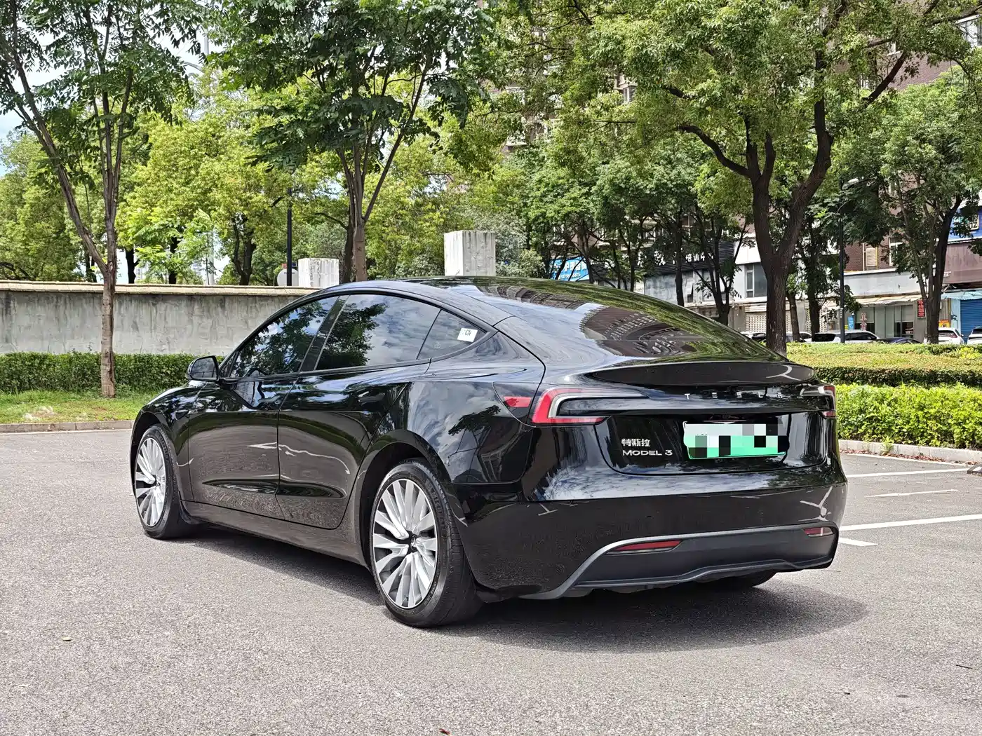 Photo 9 - Tesla Model 3