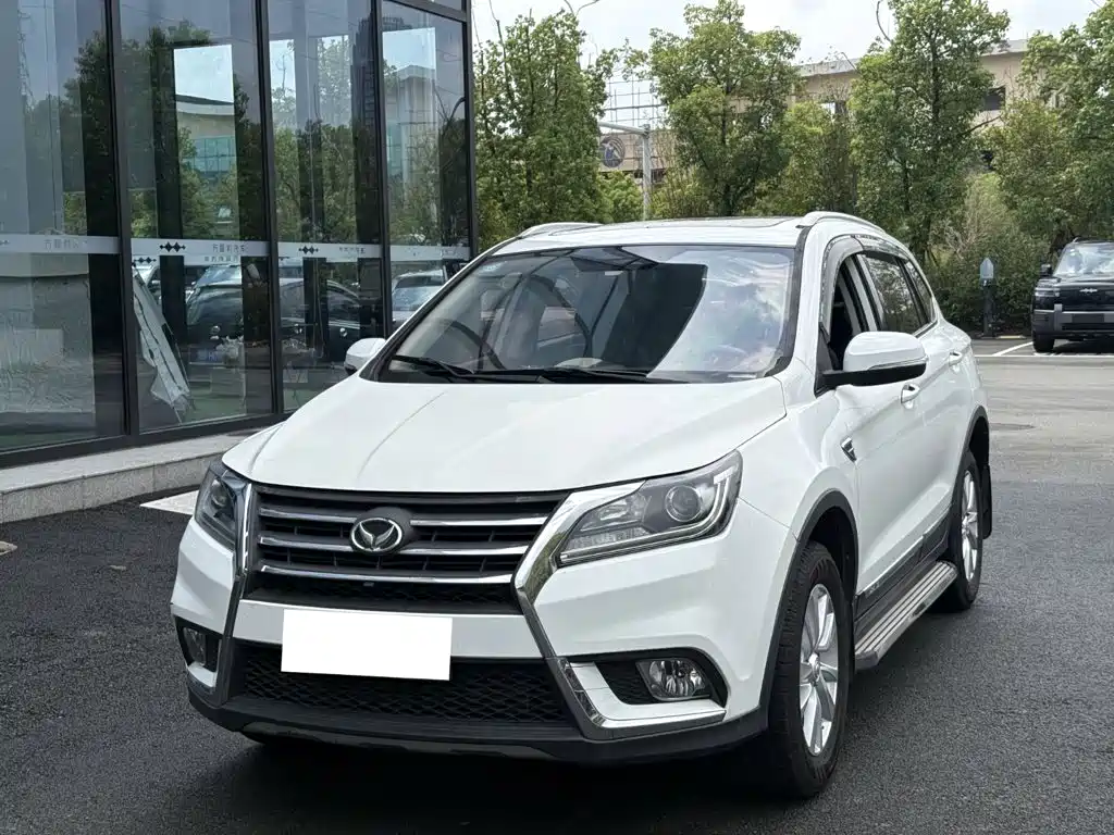 BAIC Huansu S6 2016 2017 1.5T CVT Delight