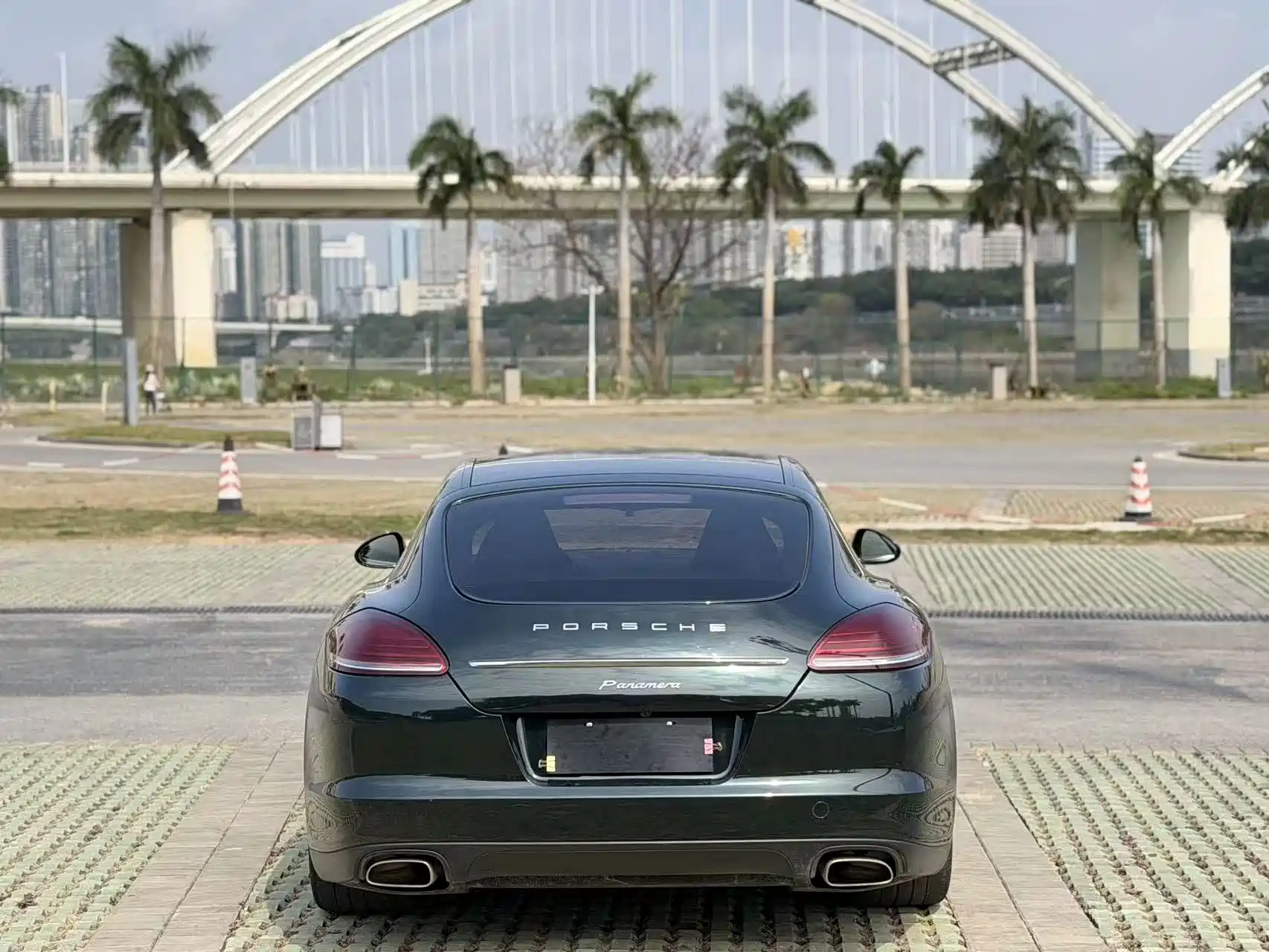 صورة 5 - Porsche Panamera