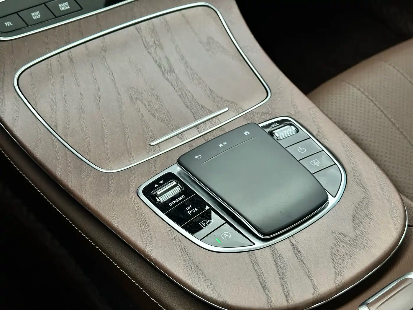 Mercedes-Benz E-Class 2023 E 300 L Luxury фото 19