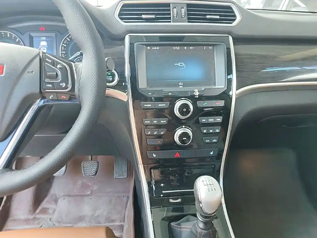 Haval H2 2015 2014 1.5T Manual 2WD Elite Edition