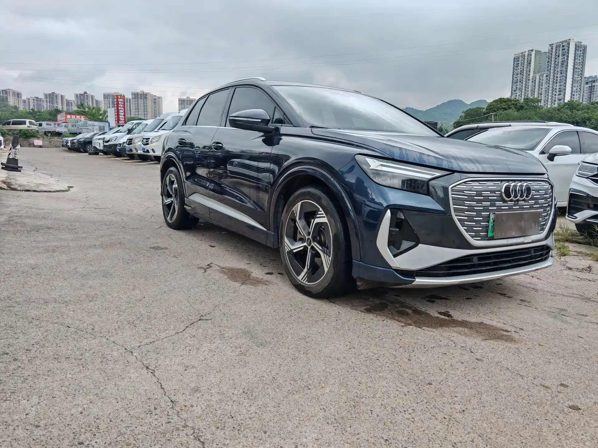 Фото 1 - Audi Q4 e-tron