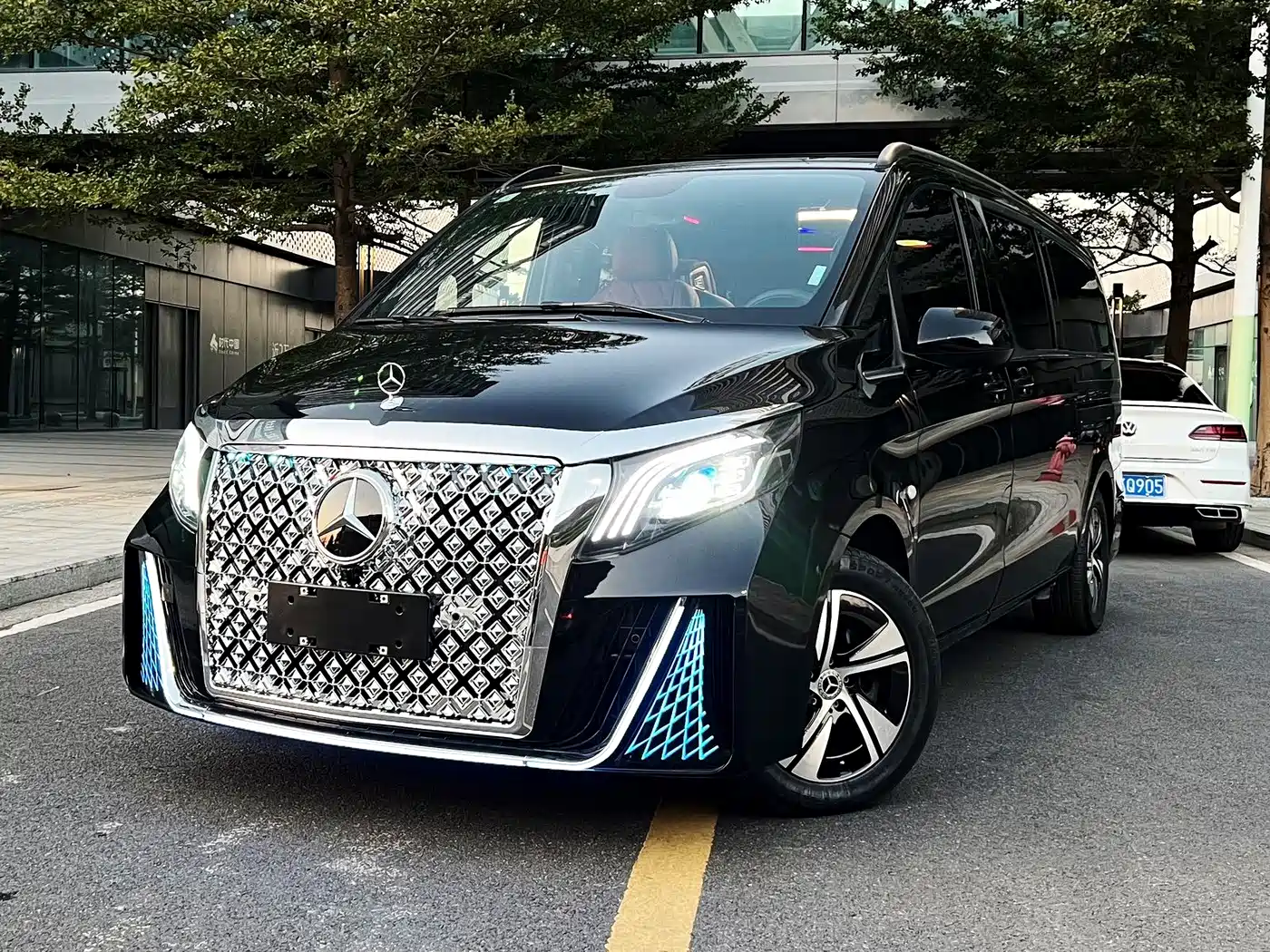 Mercedes-Benz Vito 2020 2.0T Business Edition (7-seater)