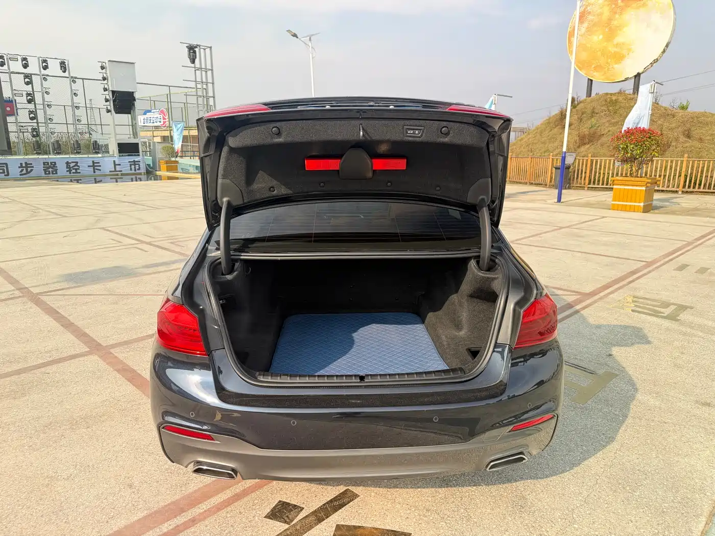 BMW 5 Series 2018 530Li Premium M Sport Package фото 20