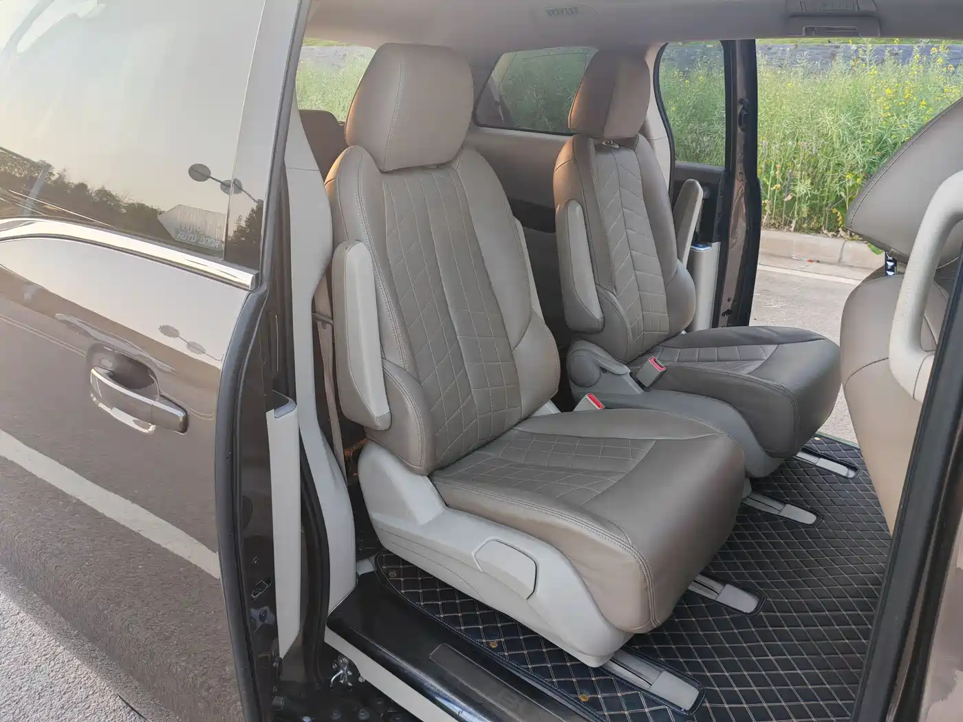Buick GL8 2022 Land Business Class 652T Comfort фото 11