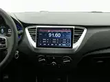 صورة 12 - Hyundai Verna
