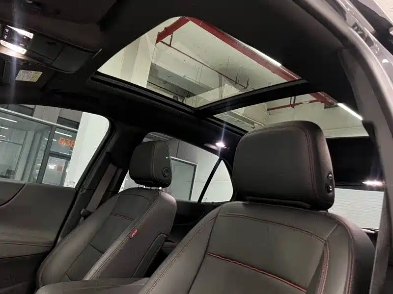 Chevrolet Equinox 2021 550T RS Smart Tuojie Edition фото 7