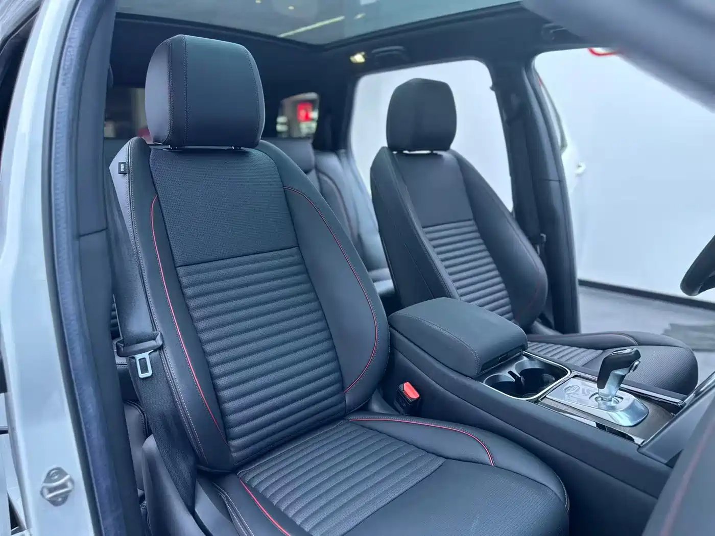 Land Rover Discovery Sport 2022 Model Facelift 249PS R-Dynamic S Performance Edition 5-seater фото 18